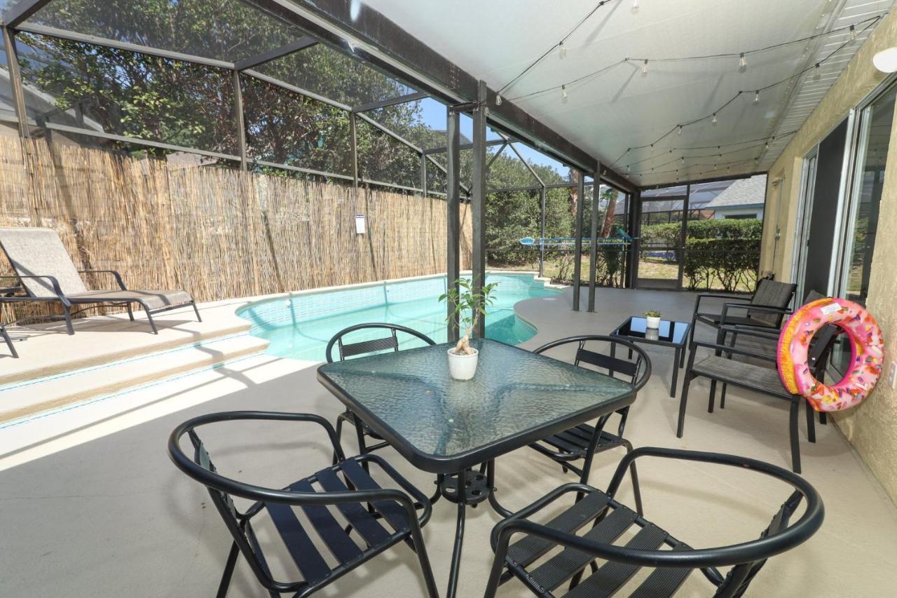 Lilys Stylish Villa Close To Disney Ideal For Long Stays Орландо Екстериор снимка