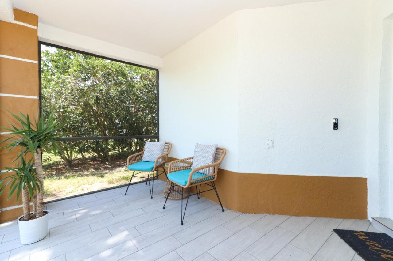Lilys Stylish Villa Close To Disney Ideal For Long Stays Орландо Екстериор снимка